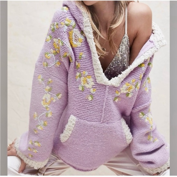 Free People Sweaters - RARE Free People Floral Embroidered Lavender Buttercup Hoodie